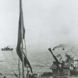 The HMS. Flores in a convoy towards Normandy