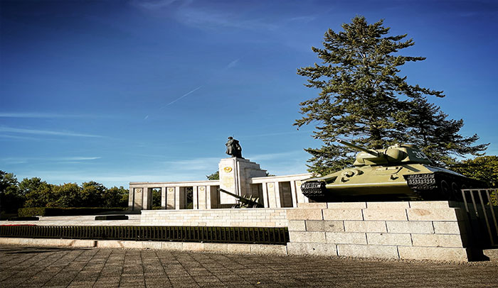 The Soviet Memorial with T-34  tank