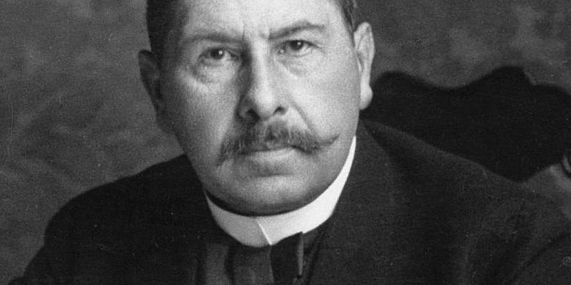 Gustav Ritter von Kahr, the Bavarian State Commissioner whose refusal to support Hitler contributed to the failure of the Beer Hall Putsch.
