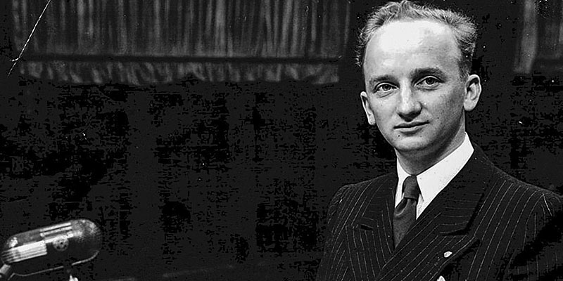 Chief U.S. Prosecutor Benjamin Ferencz (27) standing in Courtroom 600 during the Nuremberg Einsatzgruppen trial, circa 1947.
