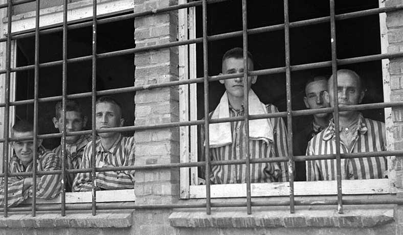 Prisoners of the internment center at Kamp Vught 