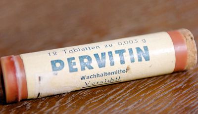 Hygiene, Stimulants and survival in WW2