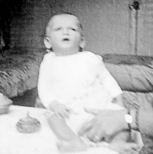 Hansje Wallig, born in Bussum, 10 mei 1942 and died in Auschwitz-Birkenau, 11 februari 1944. (1 year old)
