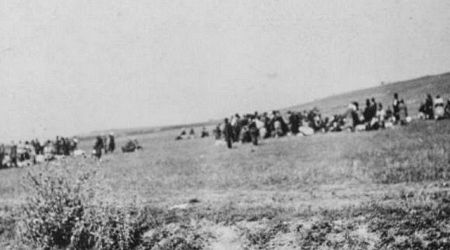 Kamenets-Podolsk massacre happened between 27 - 28 August 1941