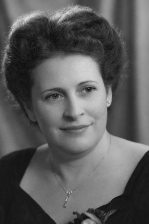 Nathan's mother, Else Wijnperle