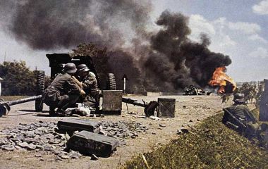 Heavy figthing in the streets and fiels all over the Soviet Union