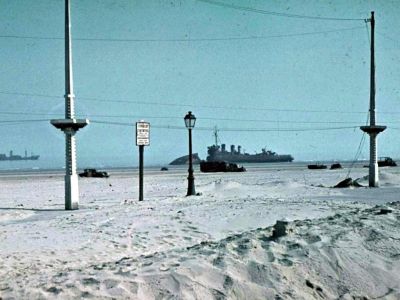 The abandoned beach