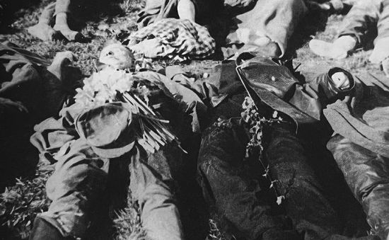 Dead German soldiers the population was forced to bury