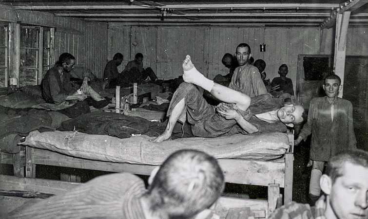 Survivors receive medical treatment in the Langenstein-Zwieberge concentration camp.