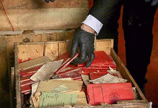 Nazi Artifacts Discovered in Argentine Supreme Court Basement After 80 Years