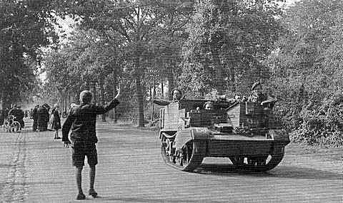 September 21, 1944 Brencarrier of the reconnaissance unit over Rijksweg Reek-Grave