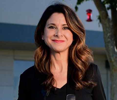 Co Host Tara Jones