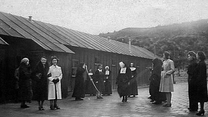 English Nuns in camp Schoorl