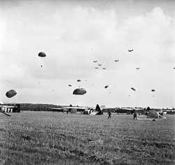 1st Airborne Division paratroopers and gliders during the Battle of Arnhem.